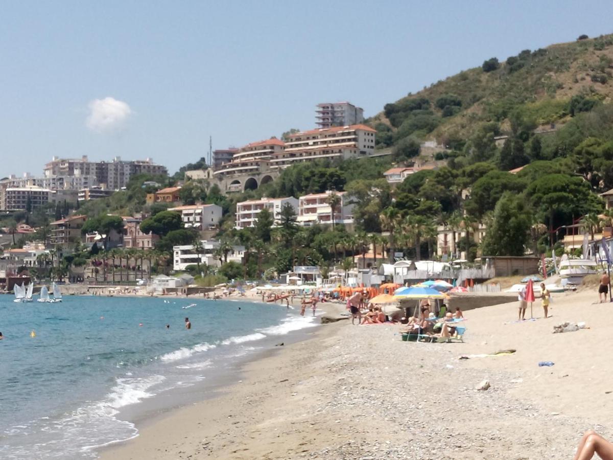 Casa Vacanza Mamma Maria Villa Messina Kültér fotó